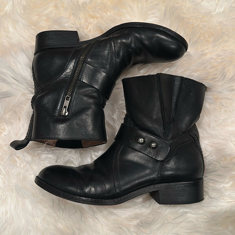 Spirit by Lucchese Olivia Ankle Moto cowgirl boots 6.5